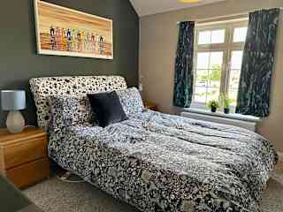 Sitters bedroom