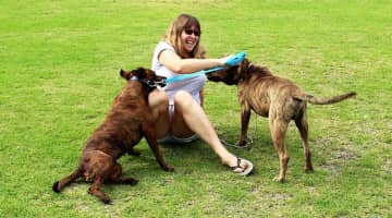Vanessa having fun with Bonnie and Clyde in Australia