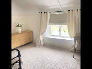 Bedroom 2 (small double bed)