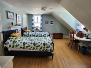 #3 bedroom on 2nd floor Spacious room with twin beds.