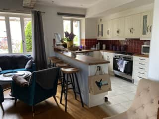 Sitting area and kitchen