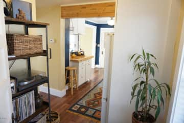 Hallway to kitchen