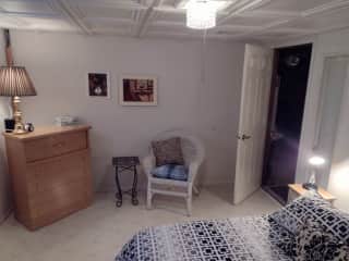 Guest room