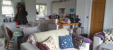 Ope kitchen, dining area and lounge