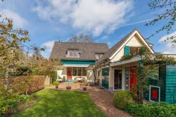 Main house with detached garden house