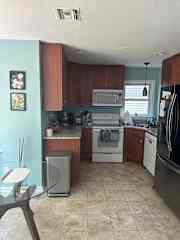 Kitchen area with ample fridge space