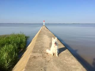 Posing at port Callonges