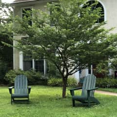 Front yard seating