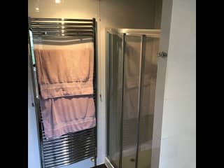 Double walk-in power shower