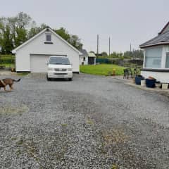 Garage and view to rear of property