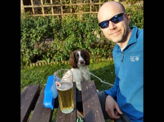 A well deserved refreshment stop on a long walk with Dexter, a Springer Spaniel we have sat for on 3 occasions