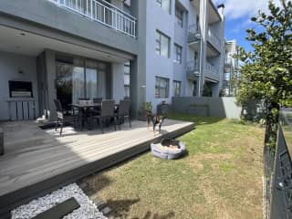 Garden & deck