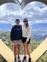 Cami and Pau traveling in Guatemala!