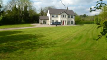 Nice secluded setting with large garden up a country lane.