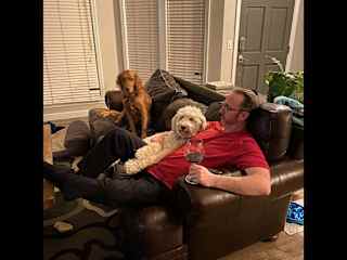 Huntley and Aspen chilling with Lee.