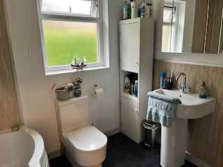 Main bathroom