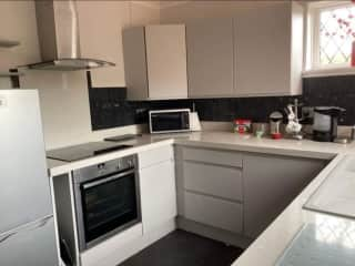 Kitchen with induction hob & fan oven