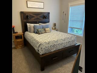 Queen size bed - main floor guest room