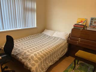 Guest bedroom