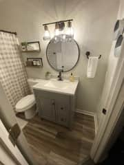 Freshly remodeled hall/guest bathroom