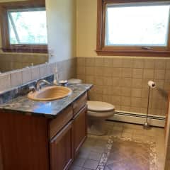 Upstairs bath. The floor is heated