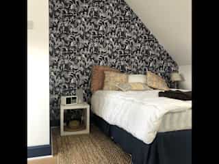 Double bedroom with en-suite loft room