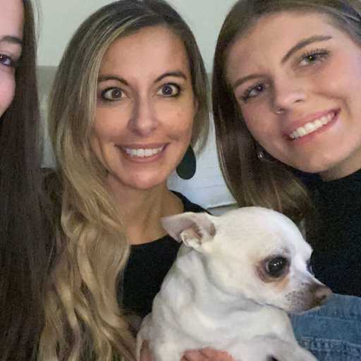 Profile image for pet sitter Kimberly