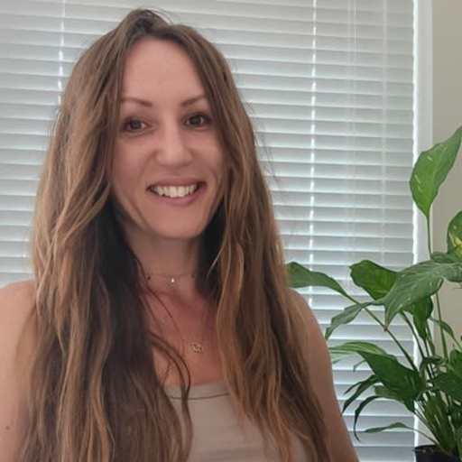 Profile image for pet sitter Romana