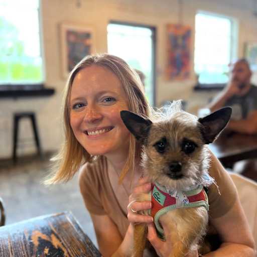 Profile image for pet sitters Diane & Gregory