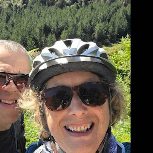 Profile image for pet sitters Carol & Perry