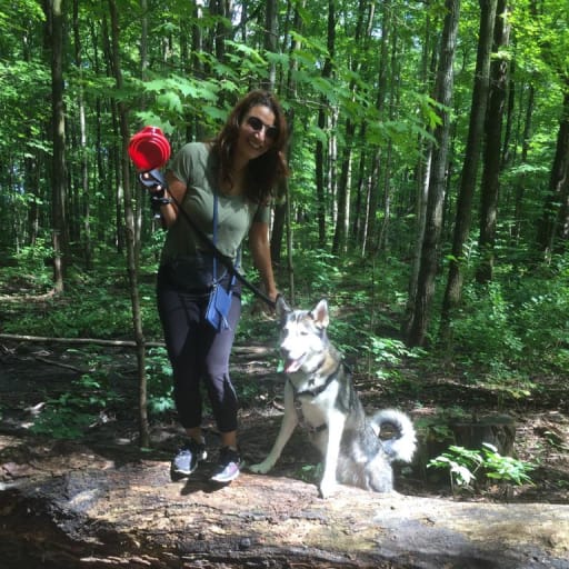 Profile image for pet sitter Aline