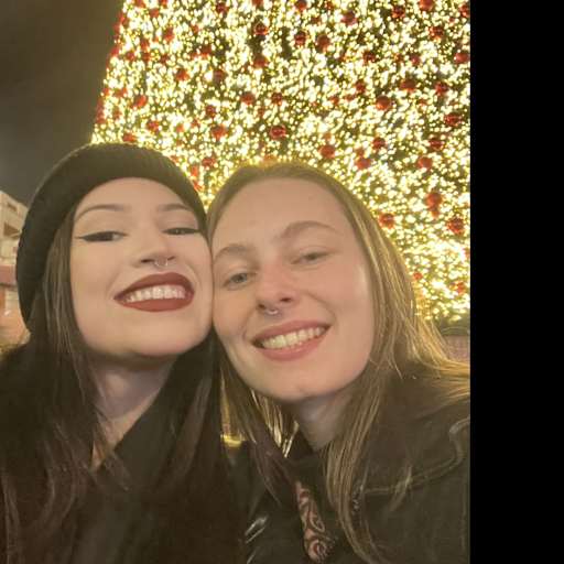 Profile image for pet sitters Poliana & Yamin