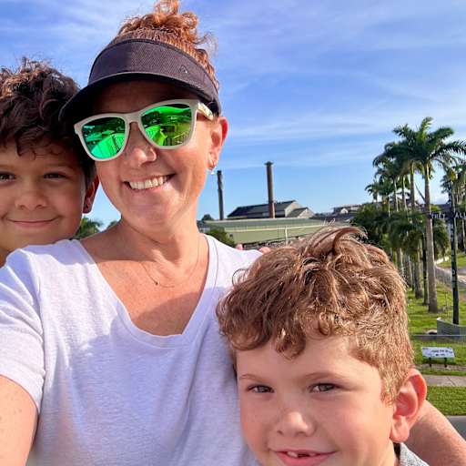Profile image for pet sitters Allison & Aaron