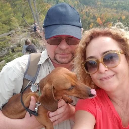 Profile image for pet sitters Julia & Andrei