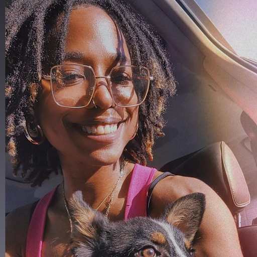 Profile image for pet sitter Aarika