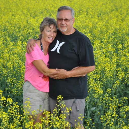 Profile image for pet sitters Larry & Ruth