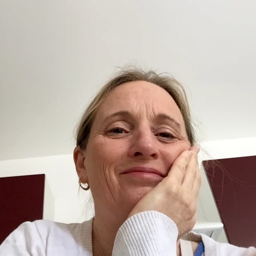 Profile image for pet sitter Lily
