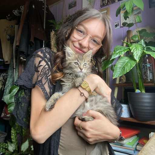 Profile image for pet sitter Laura