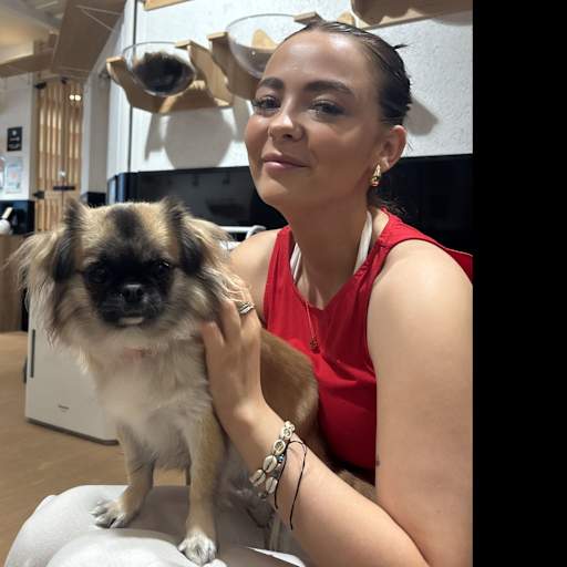 Profile image for pet sitter Isabel