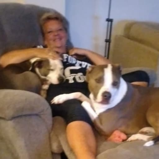 Profile image for pet sitter Janet Lynne