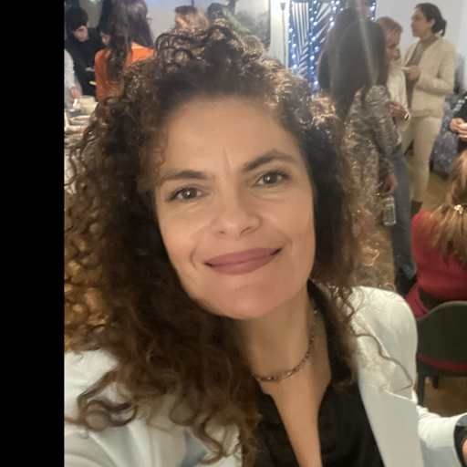 Profile image for pet sitter Nurian