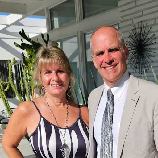 Profile image for pet sitters Julie & Joe