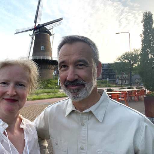 Profile image for pet sitters Wendy & Paul