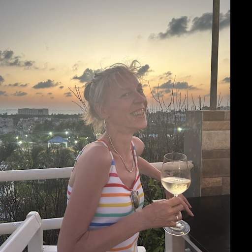 Profile image for pet sitter BEV