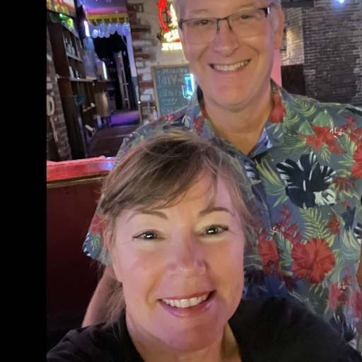 Profile image for pet sitters Lisa & Kirk