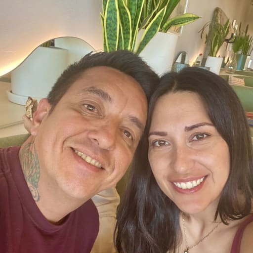 Profile image for pet sitters Eva & Misael