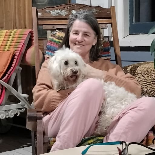 Profile image for pet sitter Julie