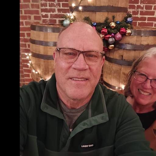 Profile image for pet sitters Don & Lisa