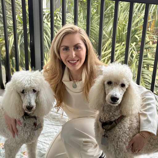 Profile image for pet sitter Julia