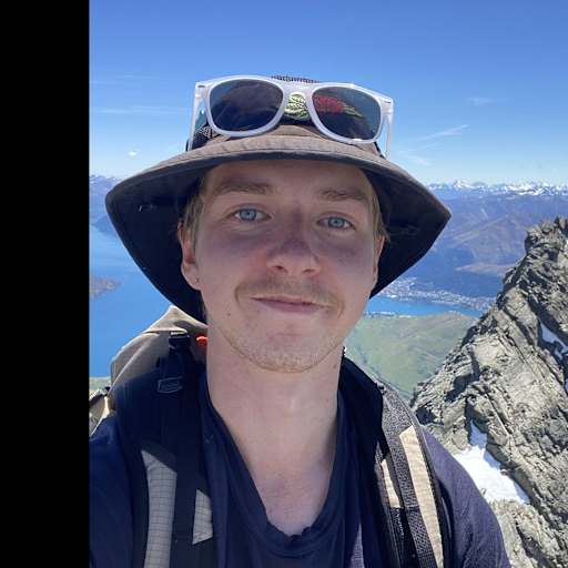 Profile image for pet sitter Haydn